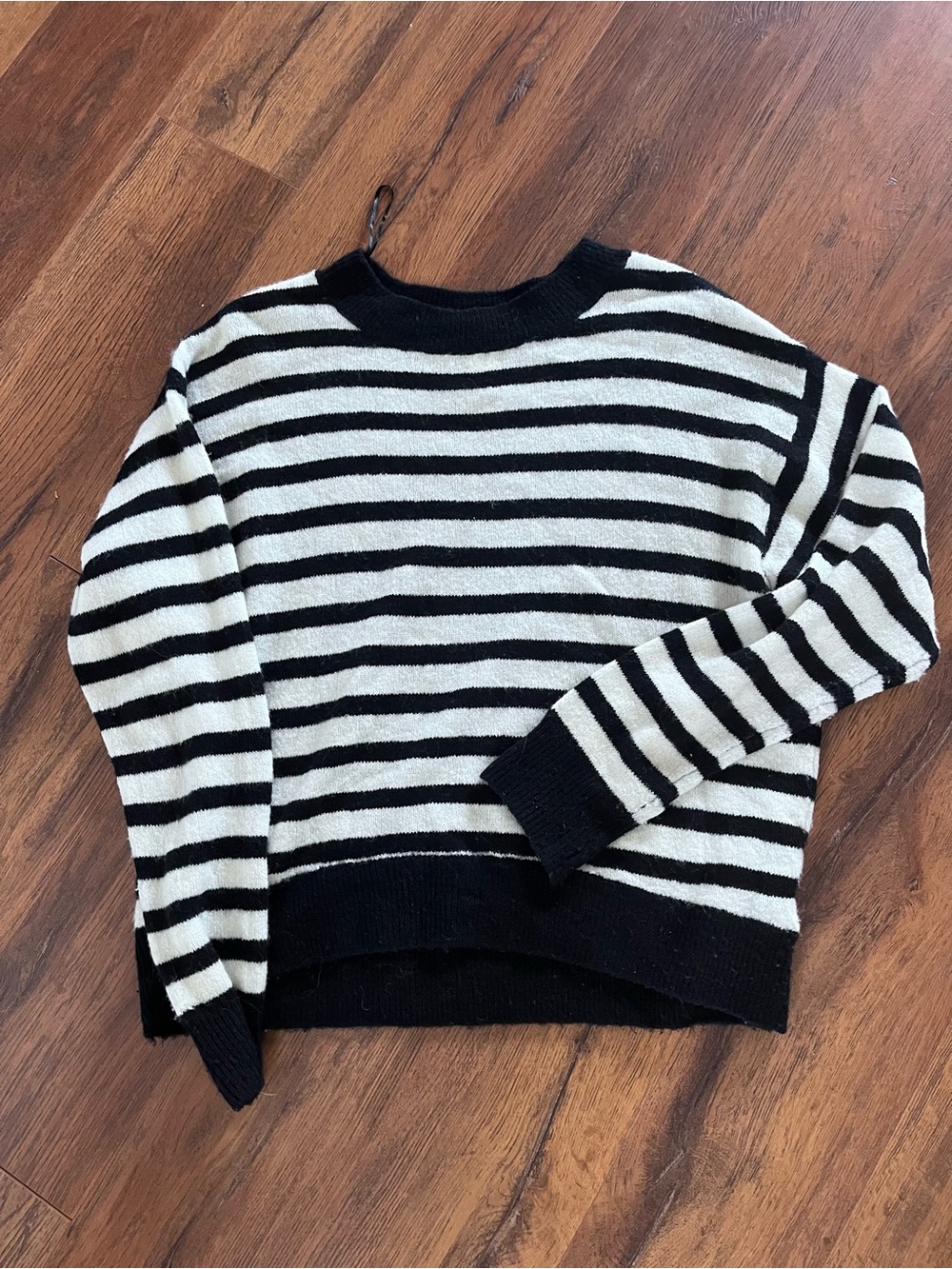 H&M Black and White Striped Crew Neck Sweater